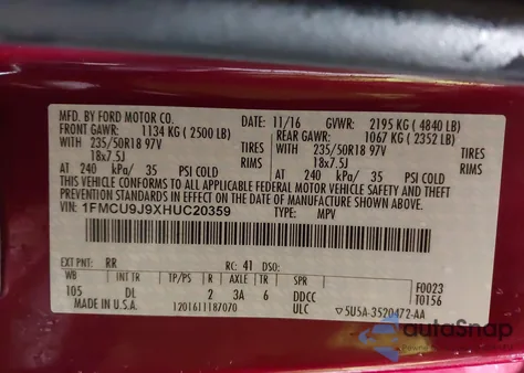 2017 Ford Escape Titanium z USA, uszkodzony, nr VIN 1FMCU9J9XHUC20359